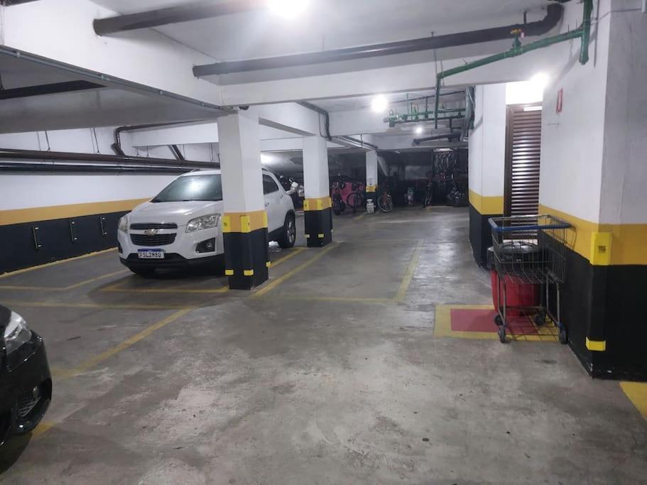 Guarujá, Astúrias, 3 Suítes, 1 quadra da praia Exterior foto
